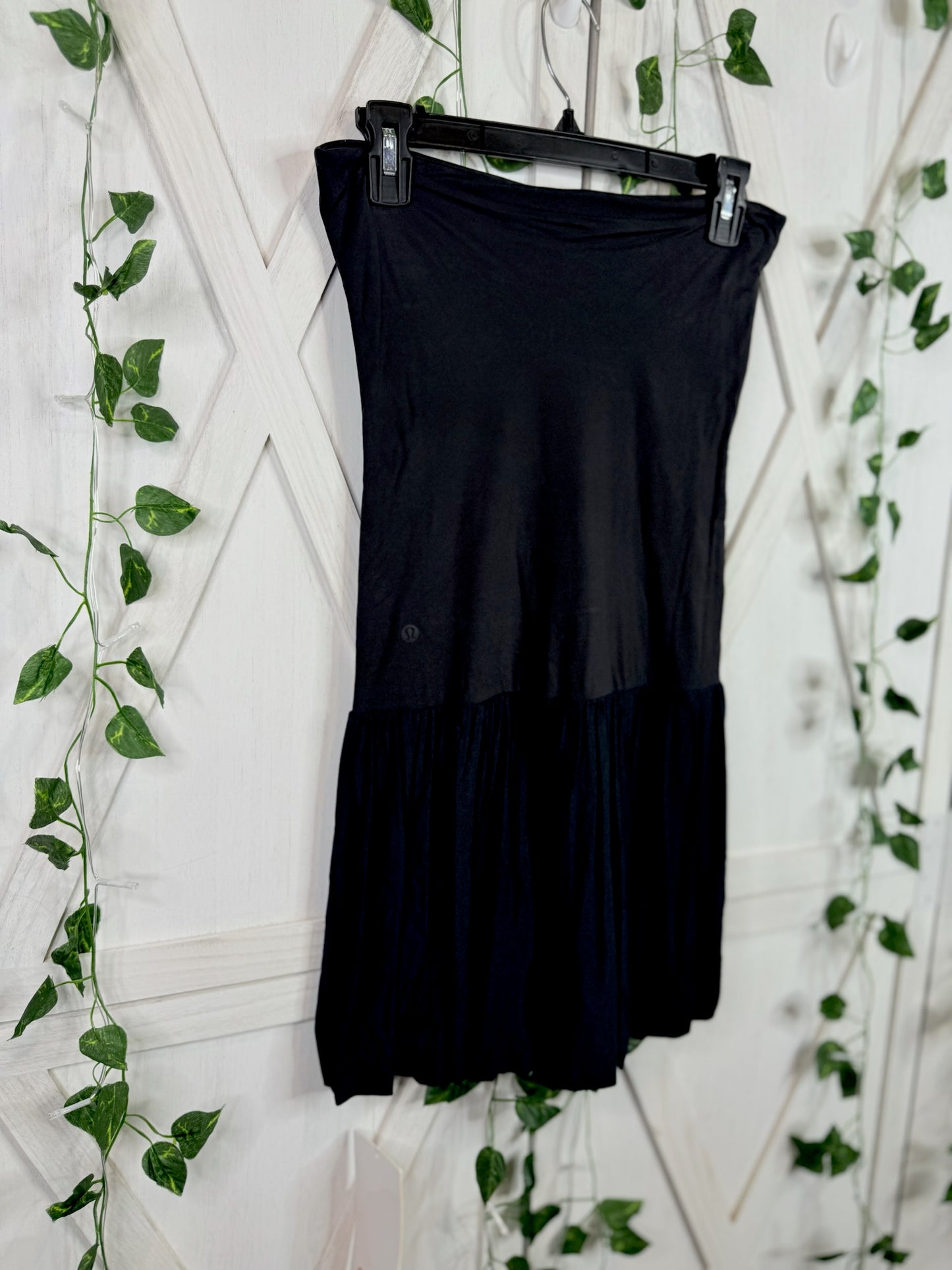 2-in-1 Bubble-Hem Mini Dress *Size M