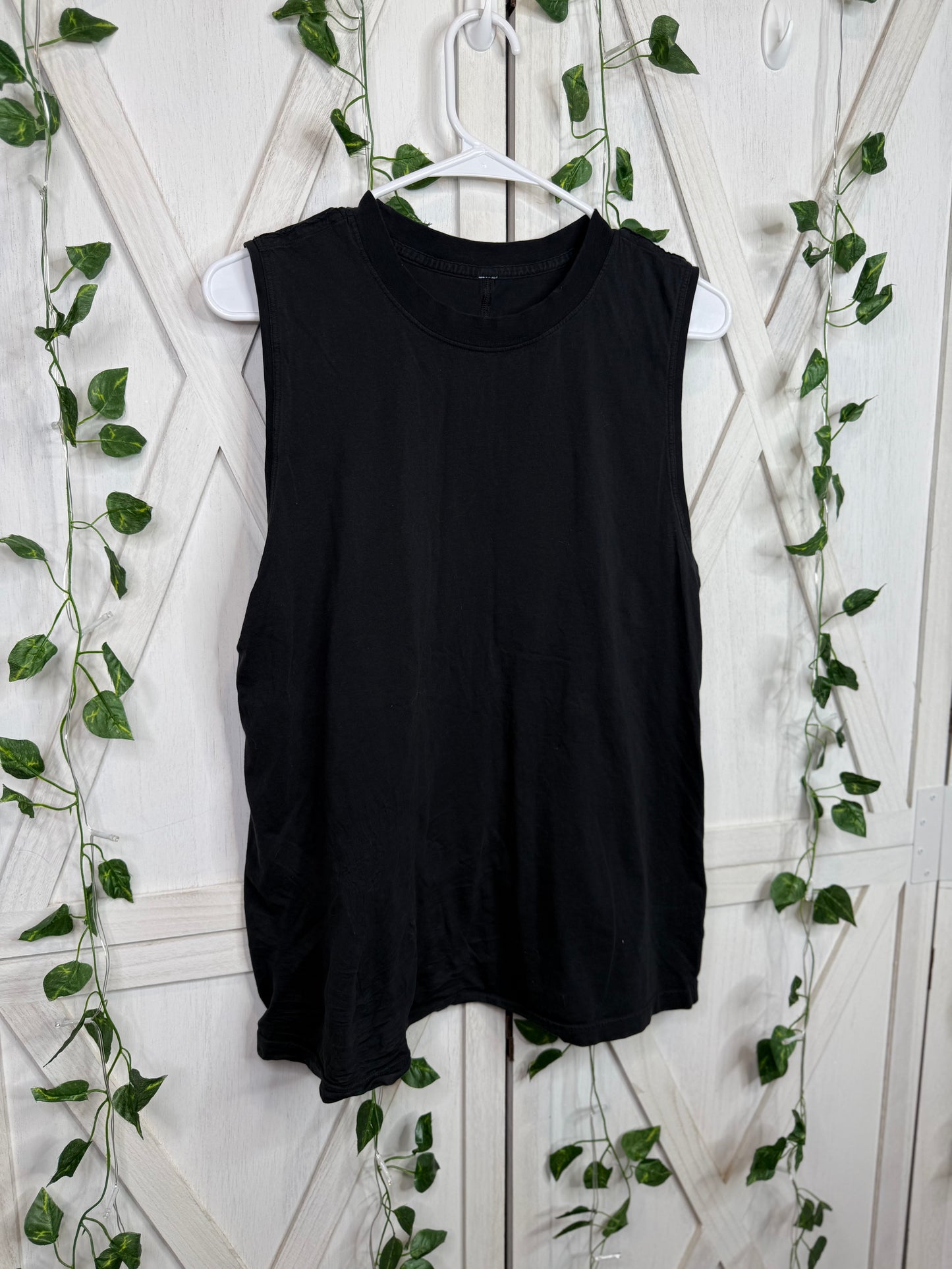 Lululemon all yours tank *Size 8