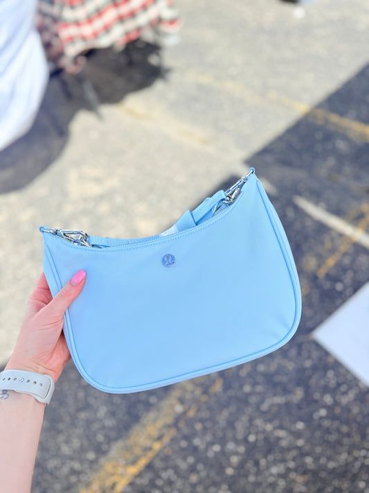 City Essentials Small Shoulder Bag *3L