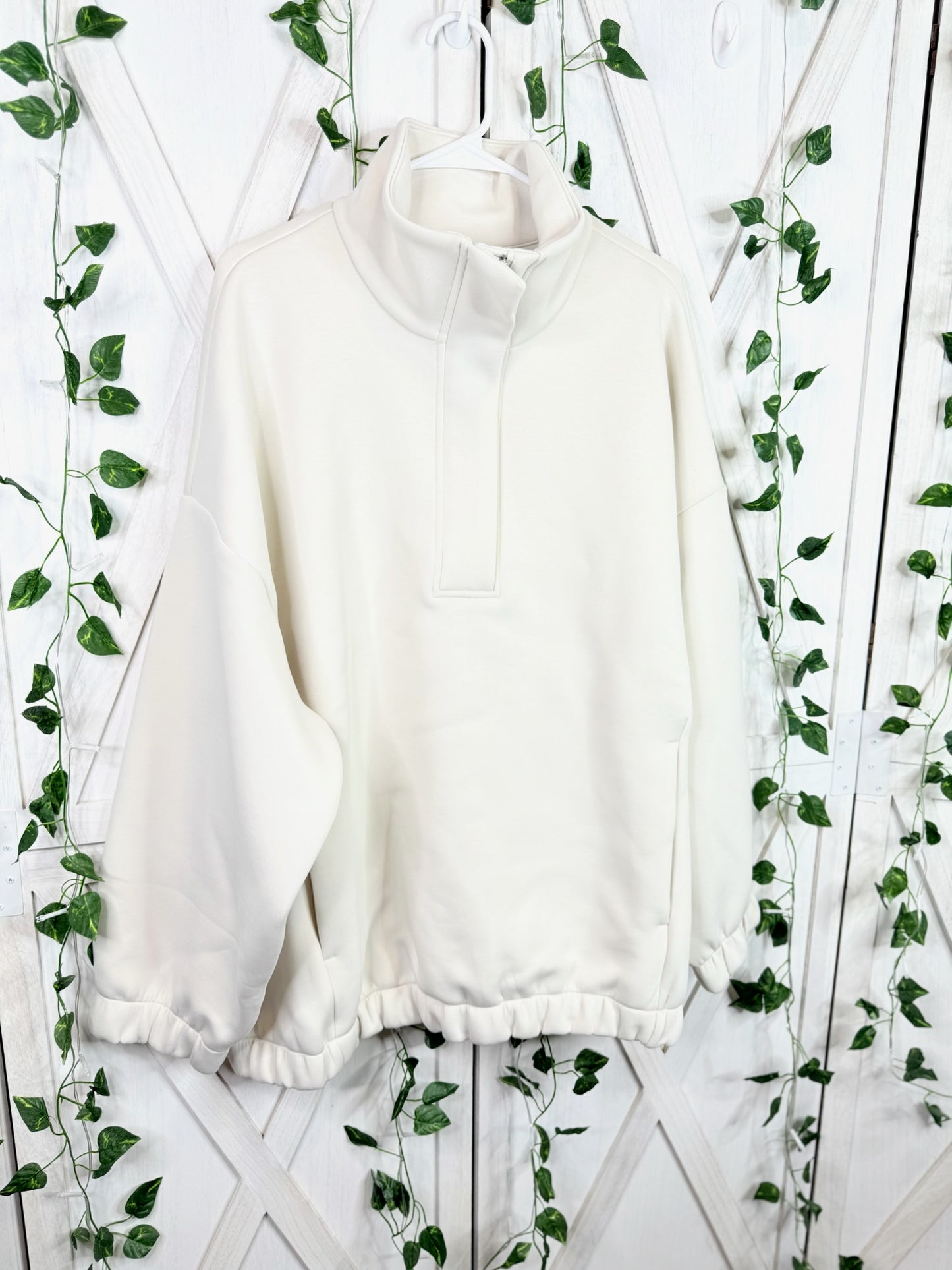 Sleek Spacer Half Zip *Size XL