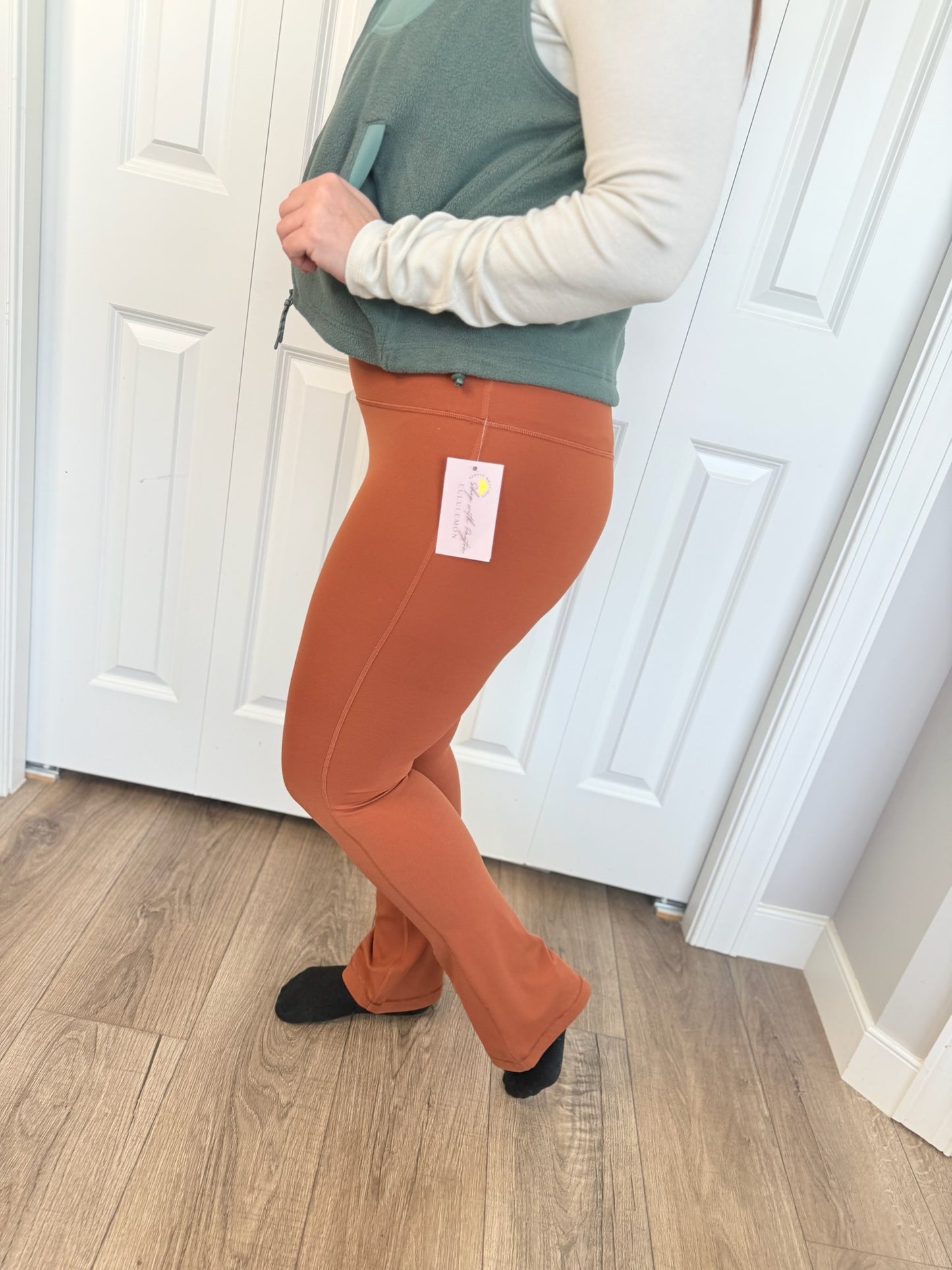 Align Mini-Flare Pant* XShort *SIZE 8