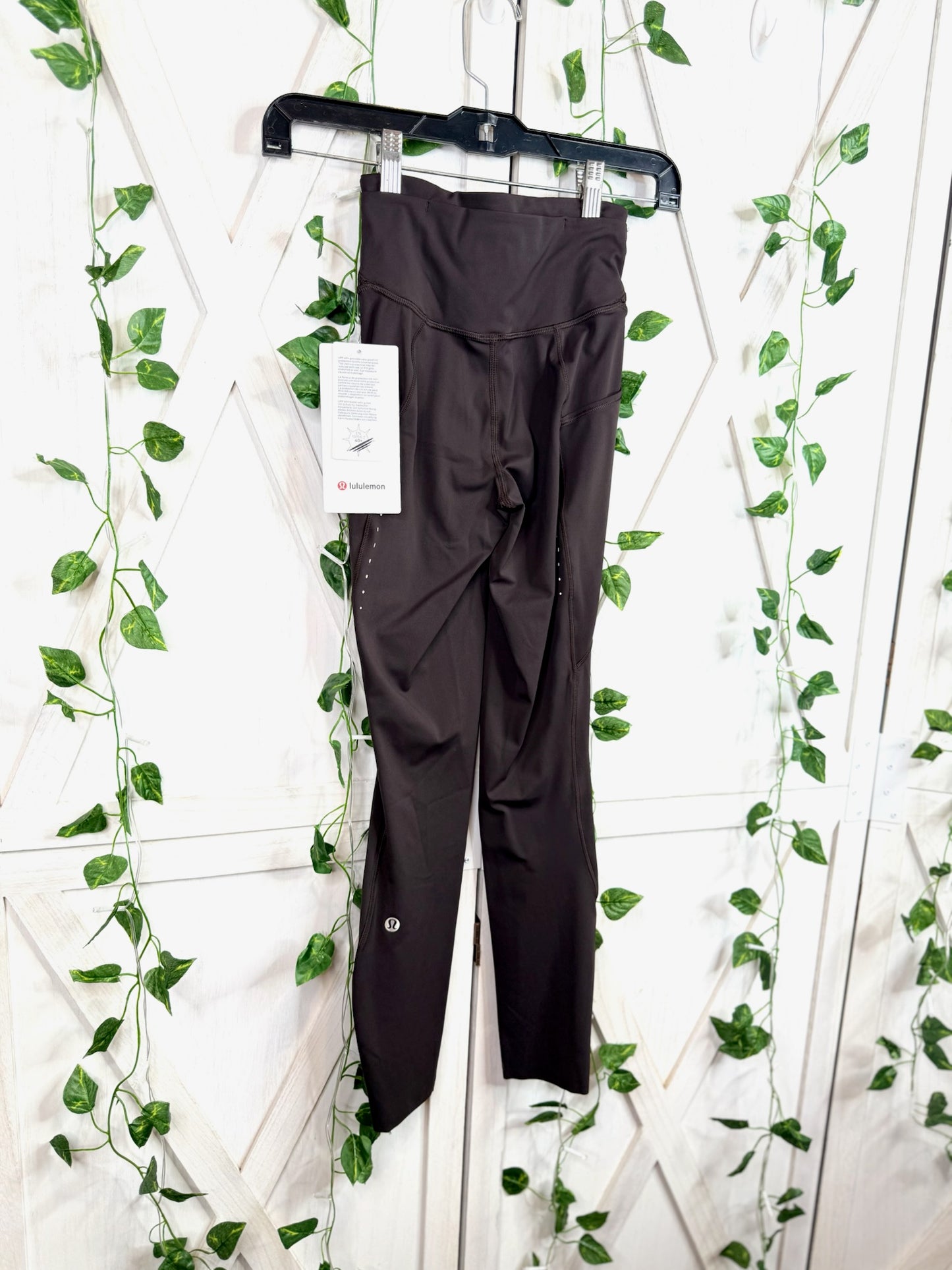 Fast and free HR Tight 25” *Pockets *Size 0