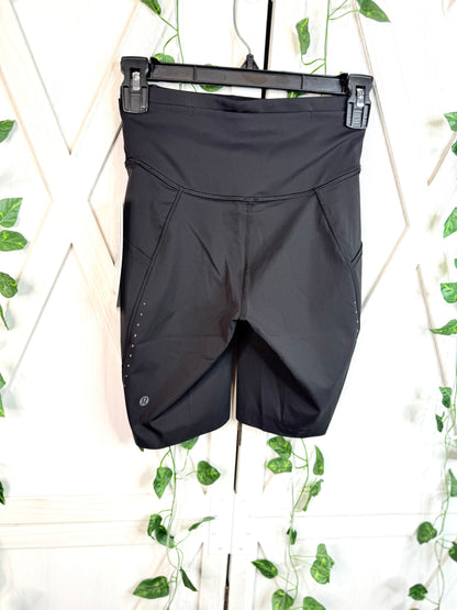 Fast And Free HR Short 8” *Pockets *Size 4 & 10