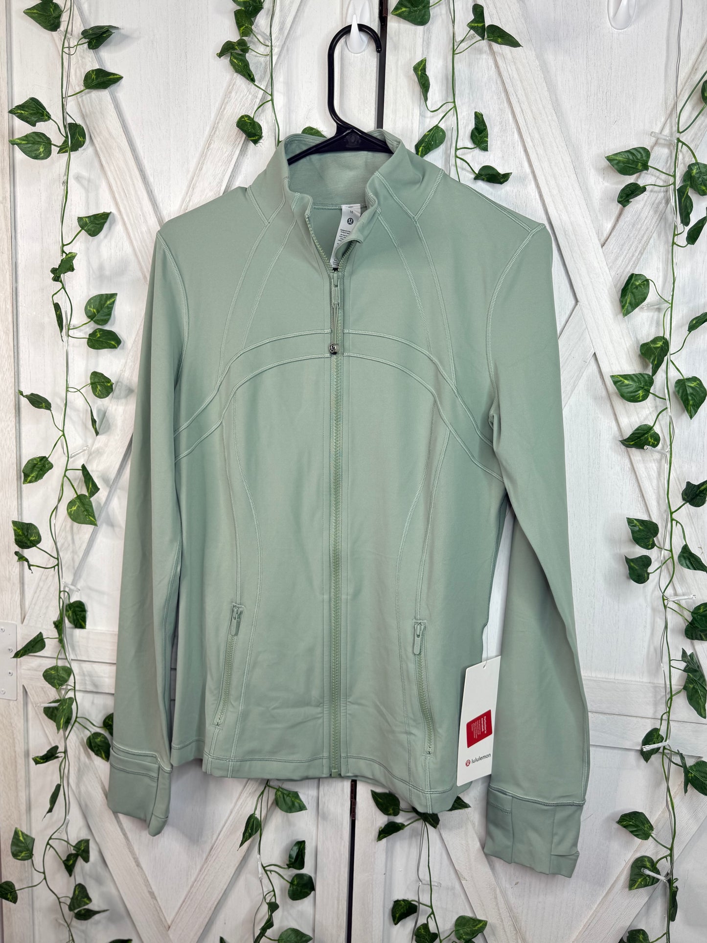 Define Jacket *Nulu *Size 10
