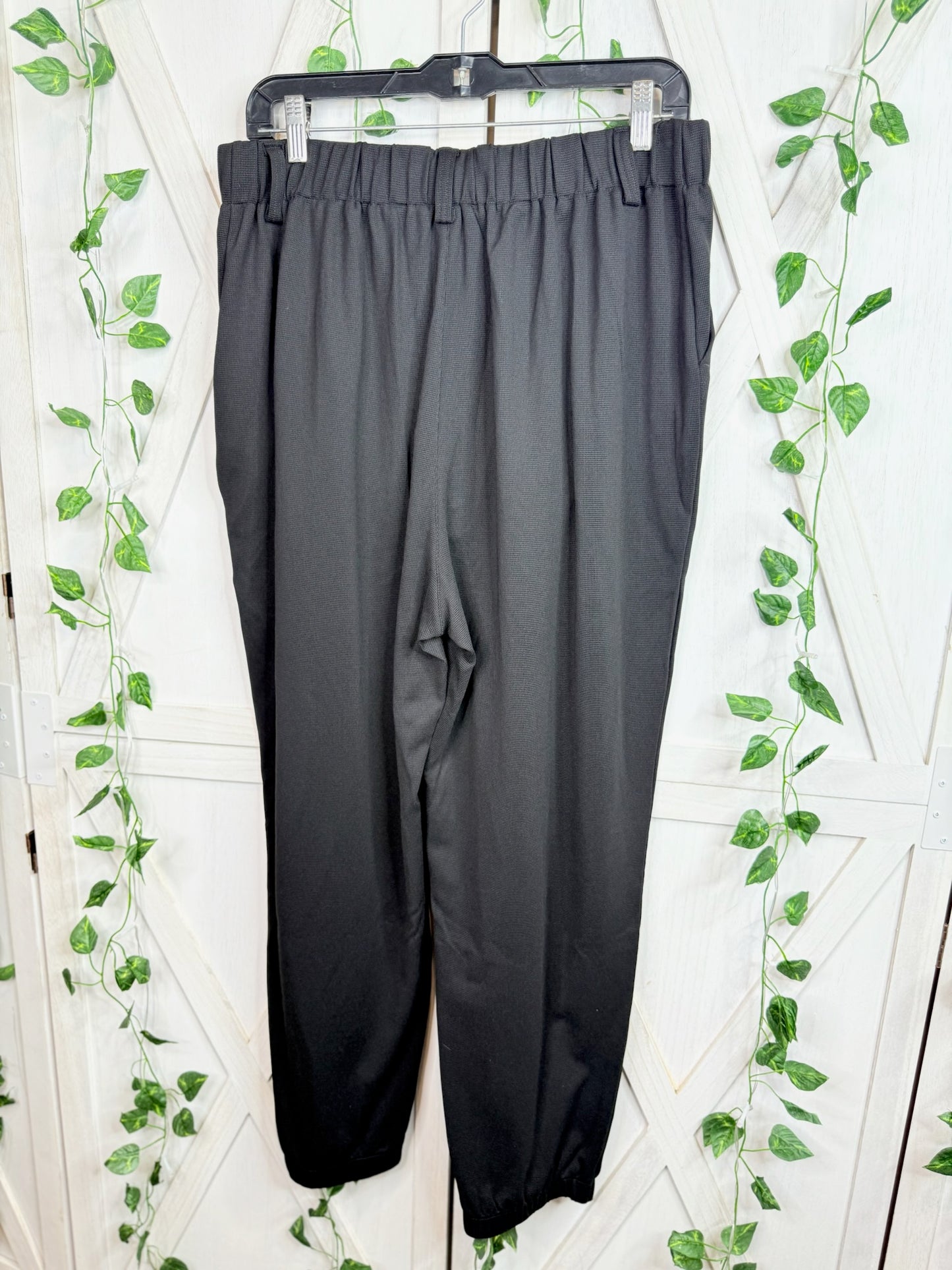 Halara Crepe Pants Cuffed
