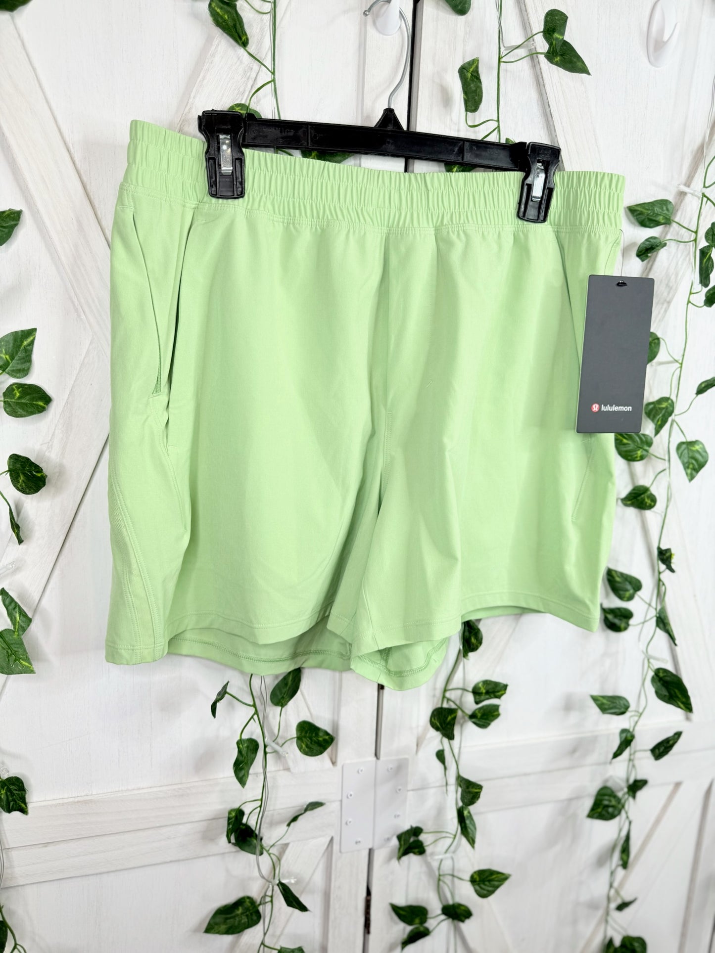 Pace Breaker Short 5” *LL *Size M•L•XXL