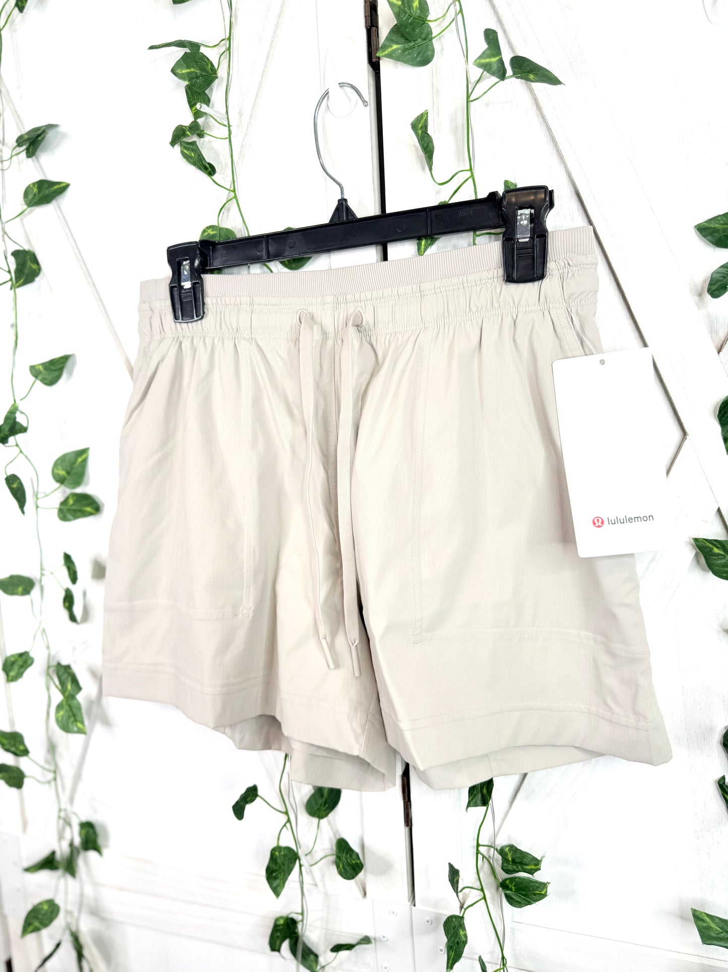 Dance Studio HR Relaxed Short 3.5” *Lined *Size S