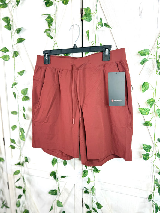 Zeroed In short 7” *LL *Size M