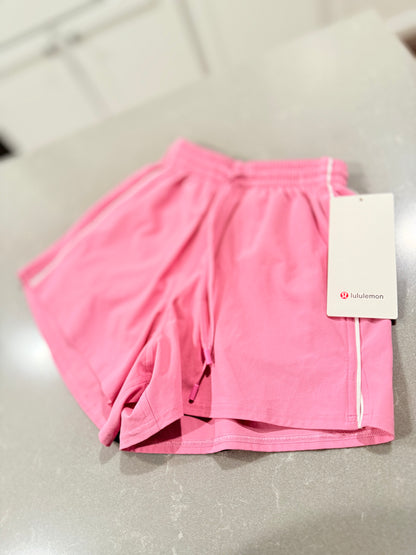 Court rival hr short 3” Size 0