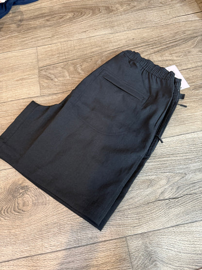 Relaxed fit pull on short 7” *Size L