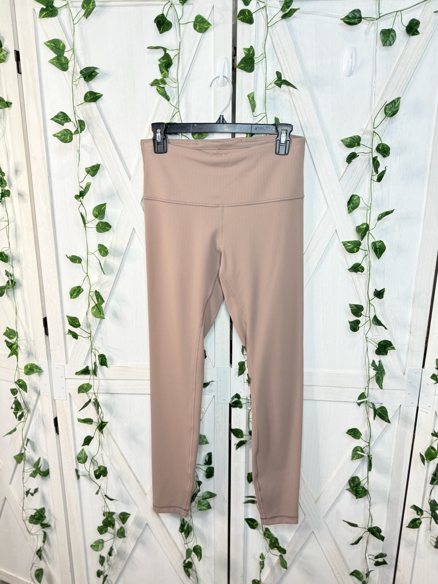 Wunder Train Ribbed HR Tight 28” *SIZE 8