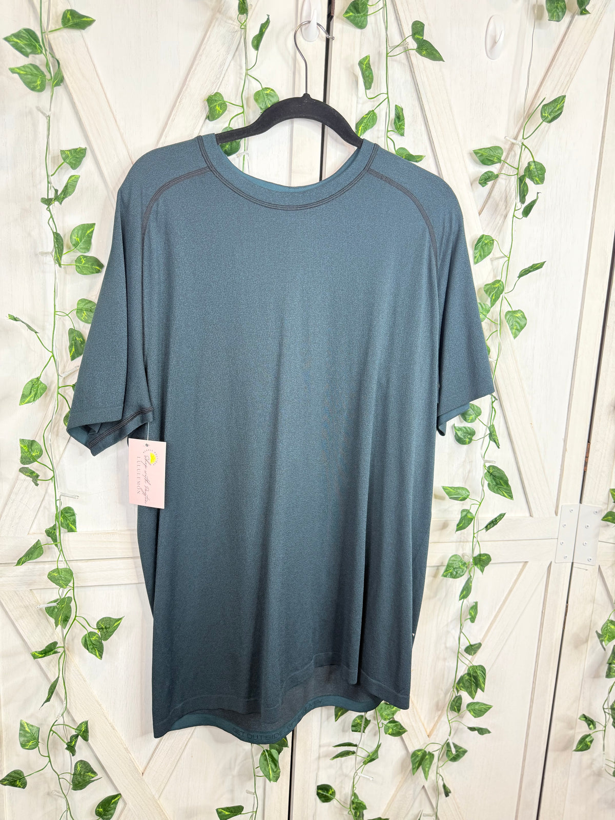 Mens shirt *Size XL