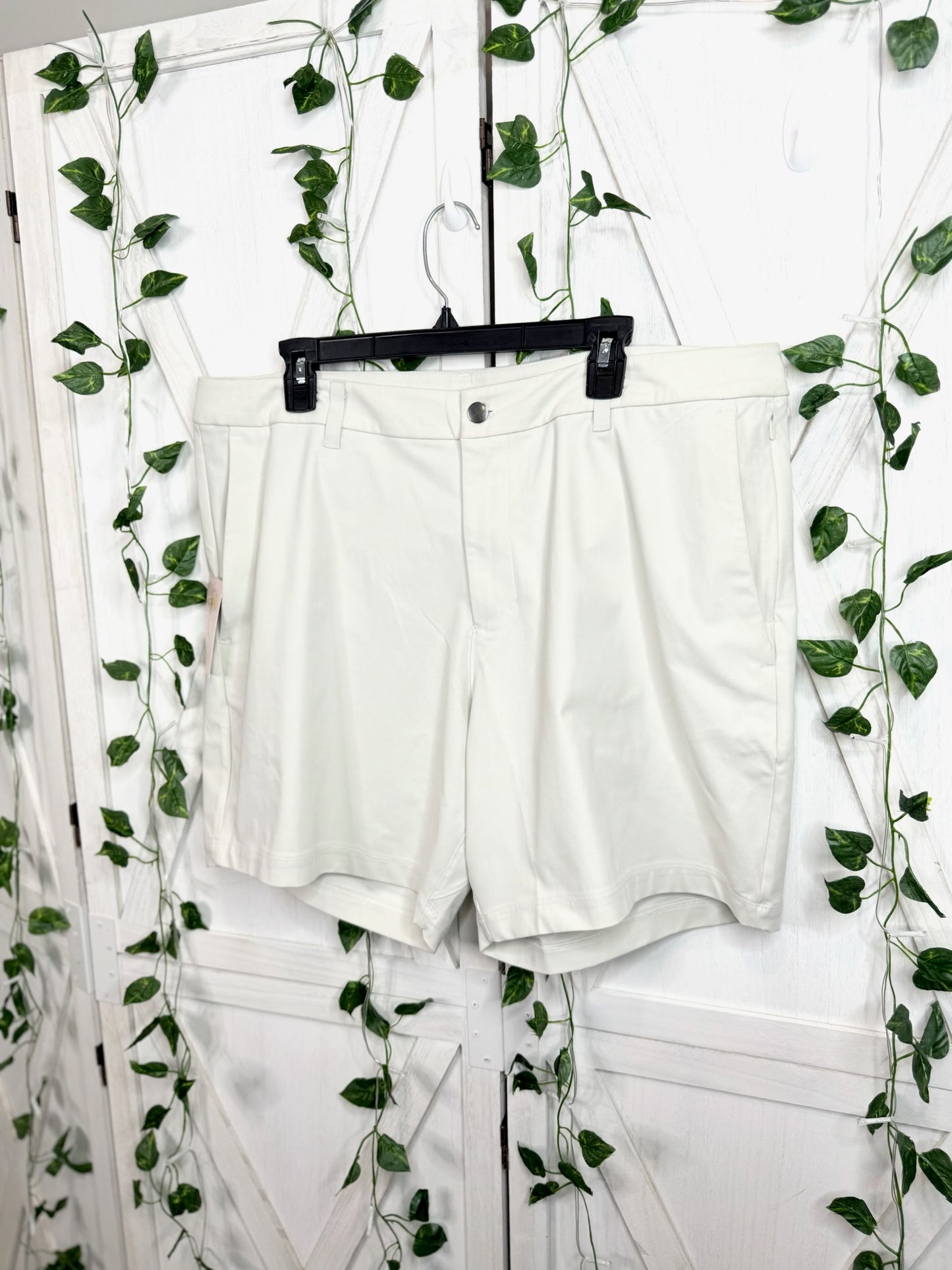 Commission Short Classic 7" *NEW * size 38 & 31