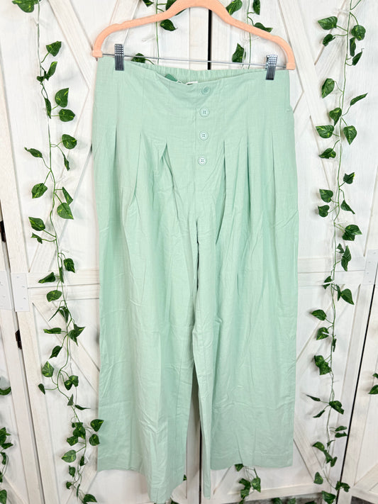 Halara high waisted flow pants *Size L