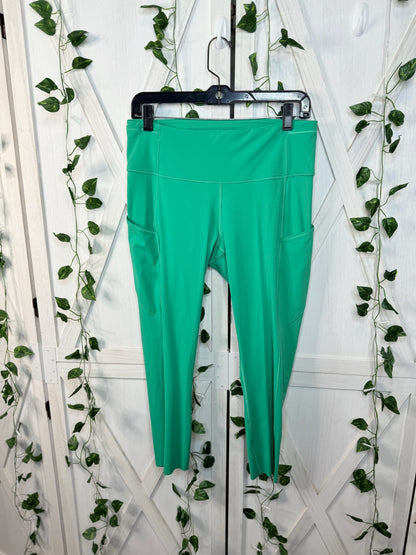 Fast and Free Crop 23" HR *Size 10