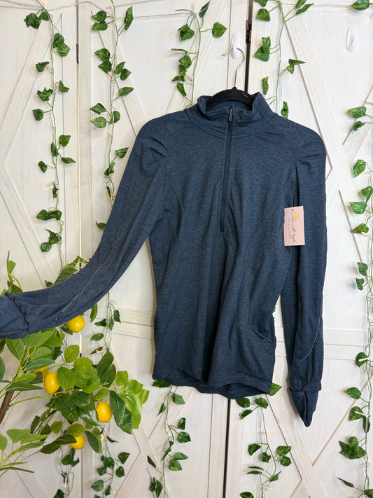 Extra mile 1/2 zip *Size 8