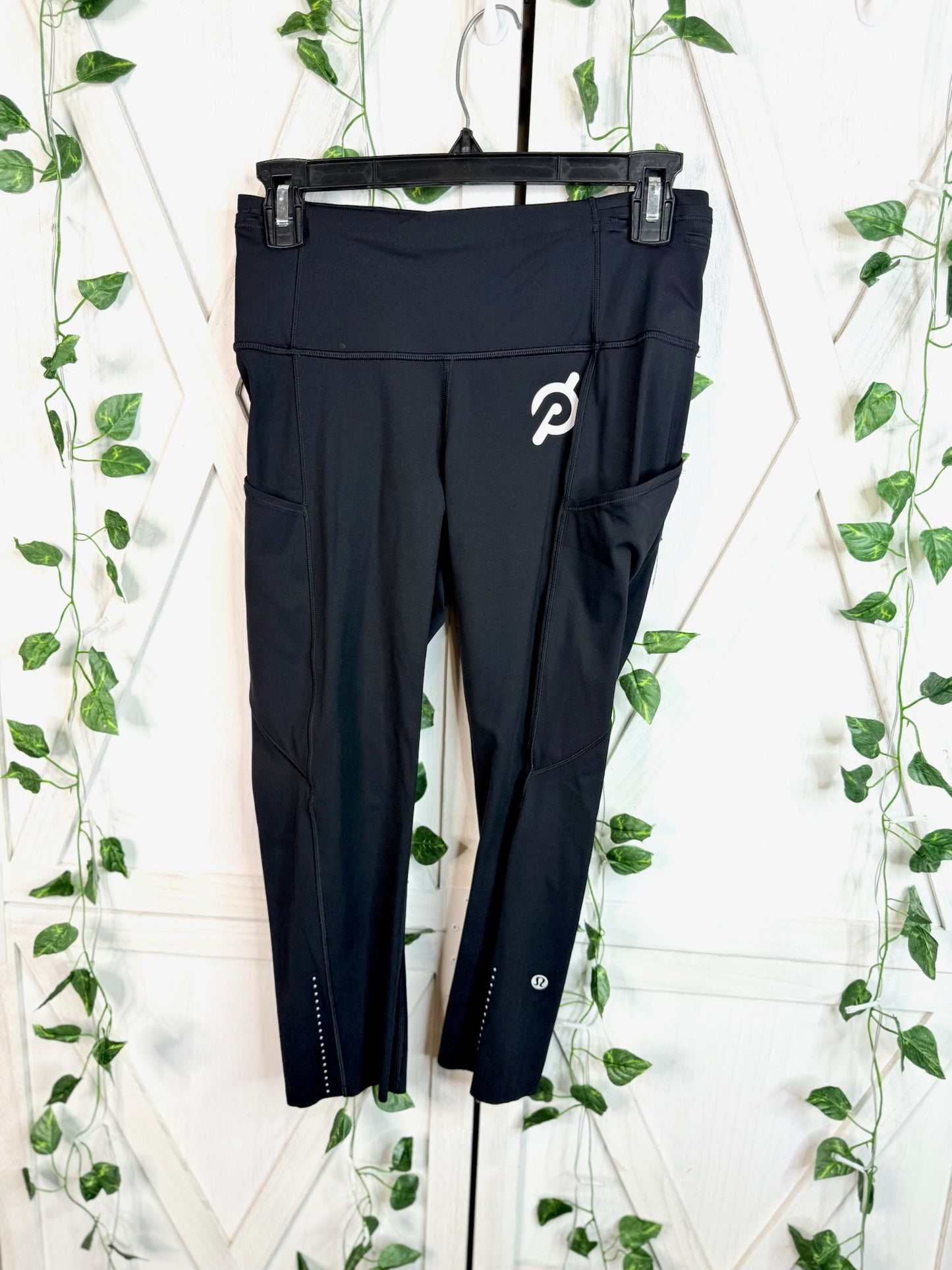 Fast & Free Crop II *Nulux 19" *SIZE 6