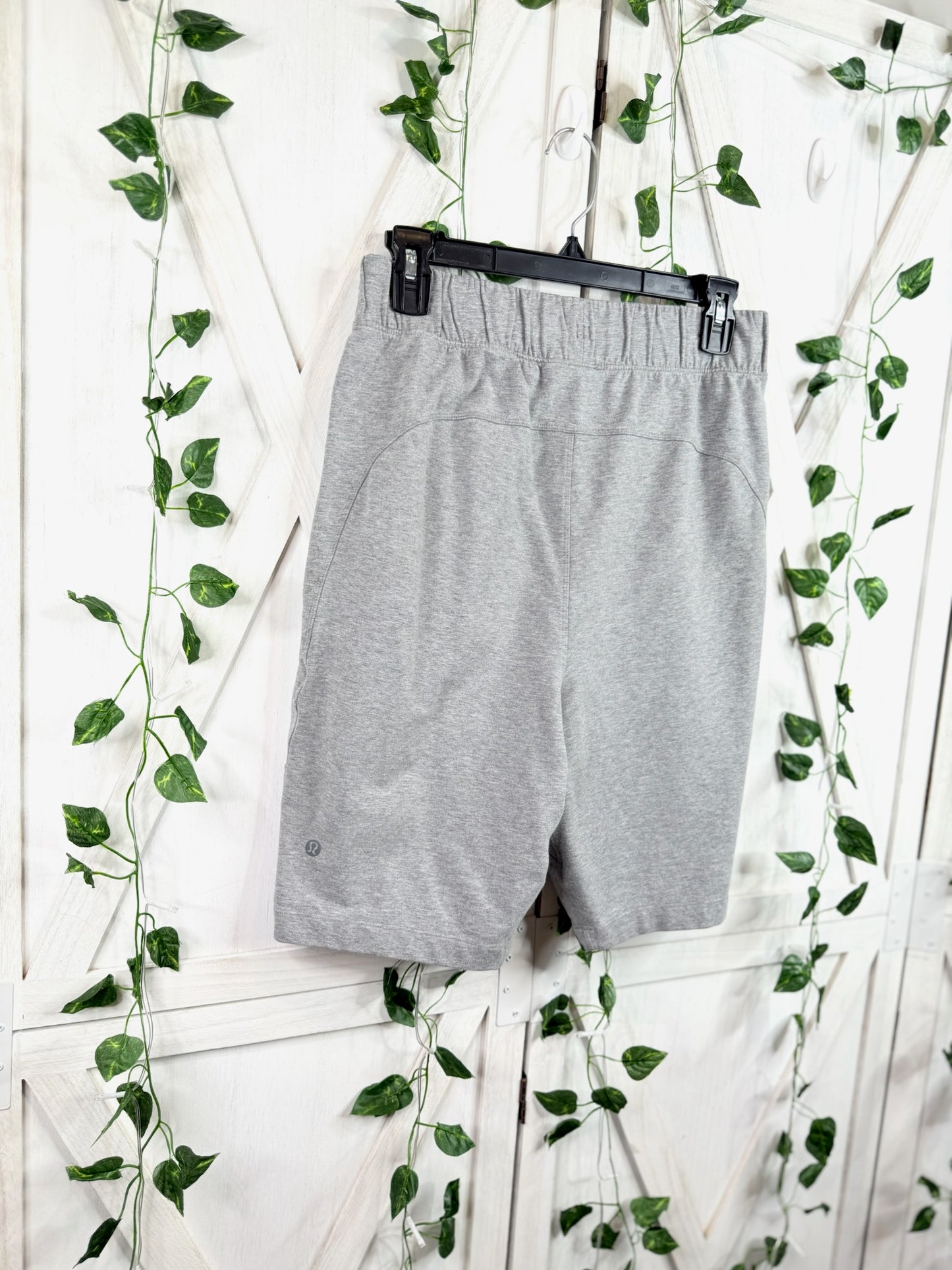 Lululemon Connector Short 11" *SIZE S