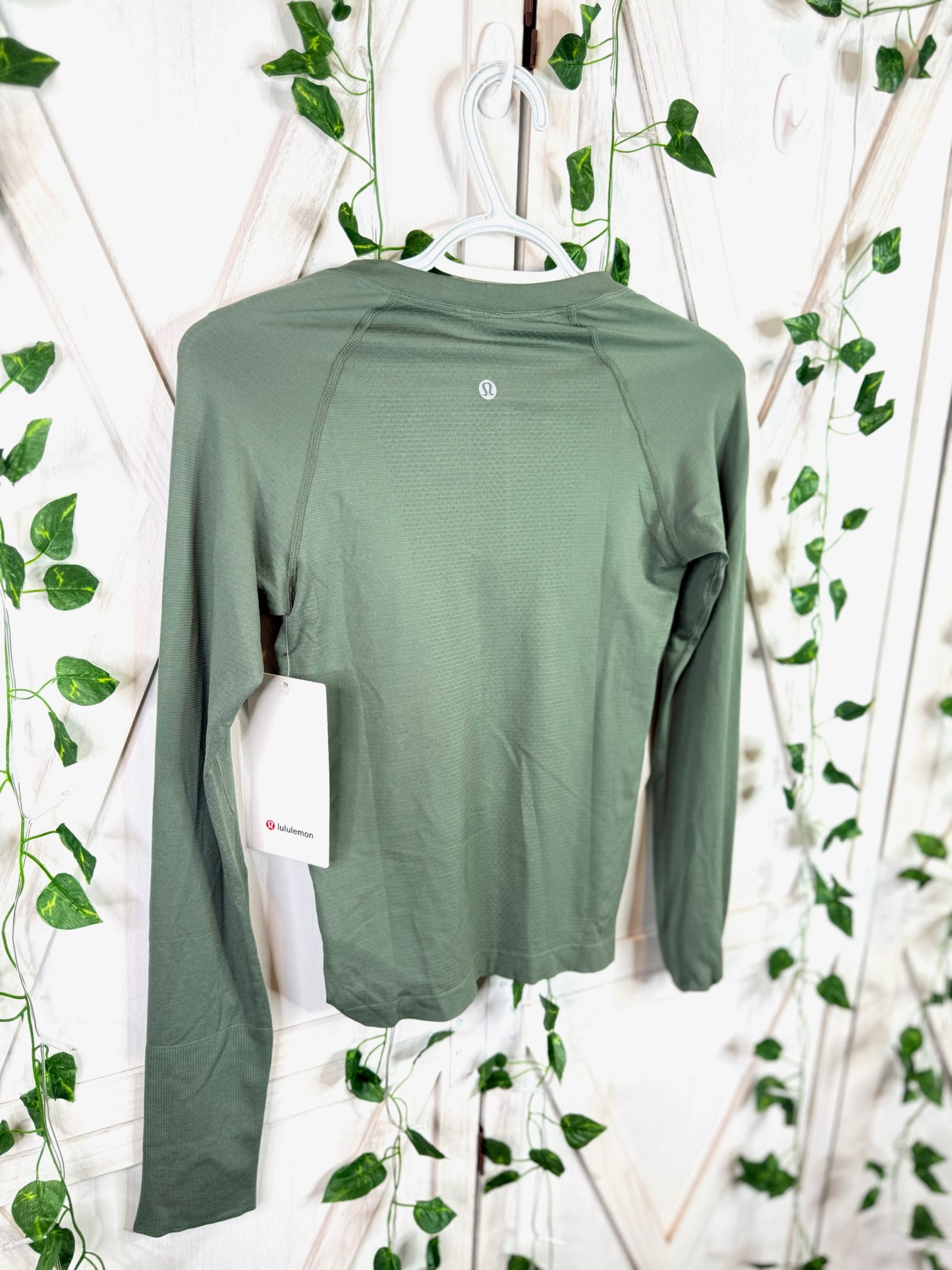 Swiftly Tech Long Sleeve 2.0 *Race *Size 4
