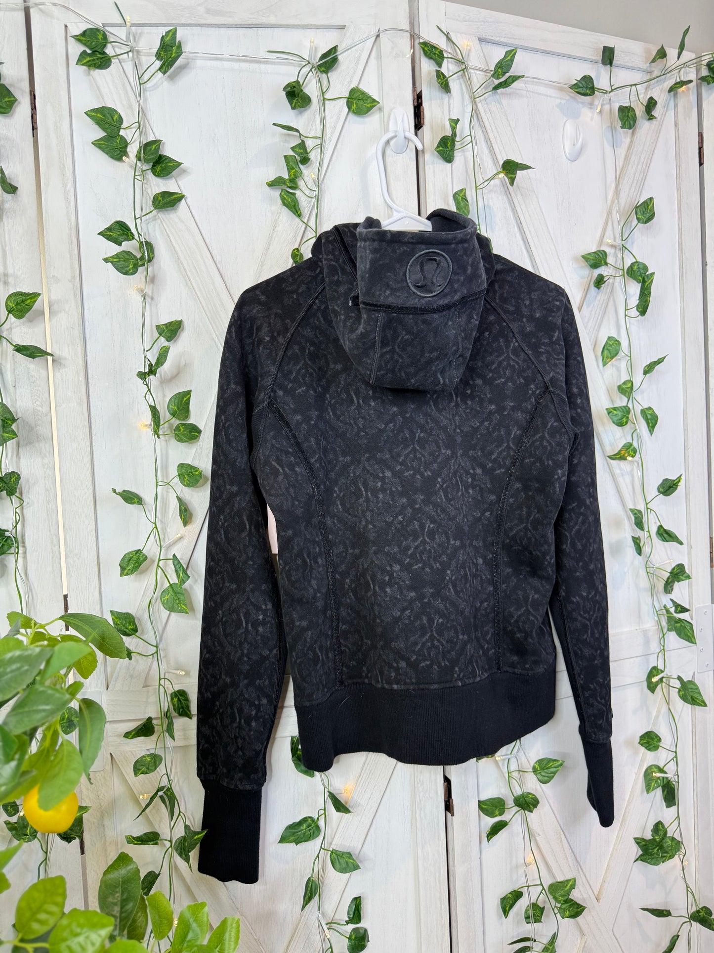Scuba full zip *Size 8