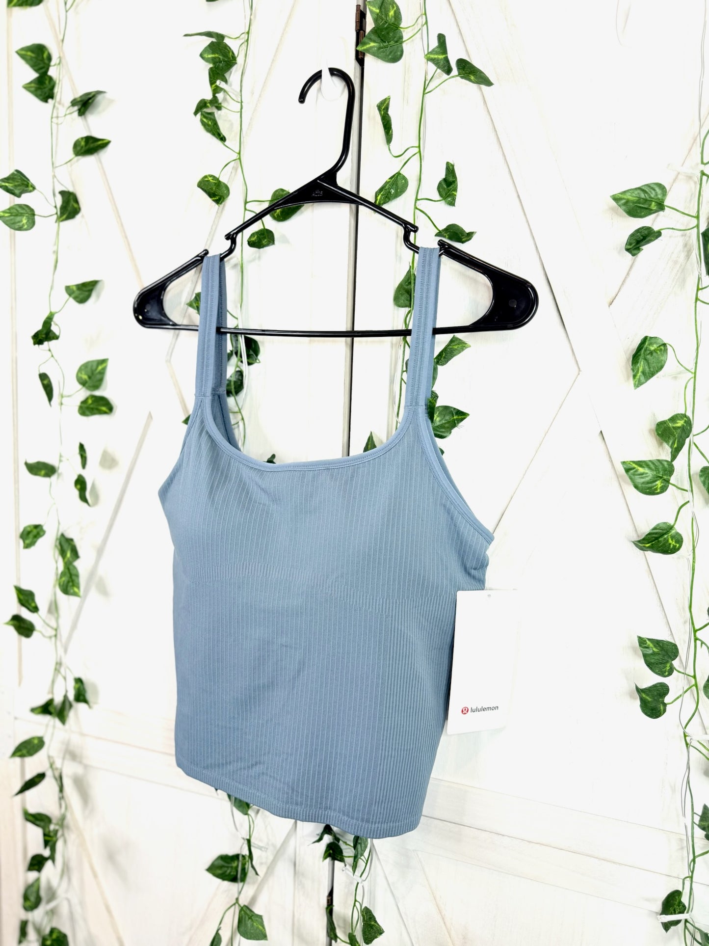Ebb to Street Scoop Cropped Tank B/C *Size 12