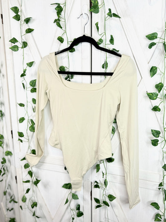 Nulu Square-Neck Bodysuit *NEW *SIZE M