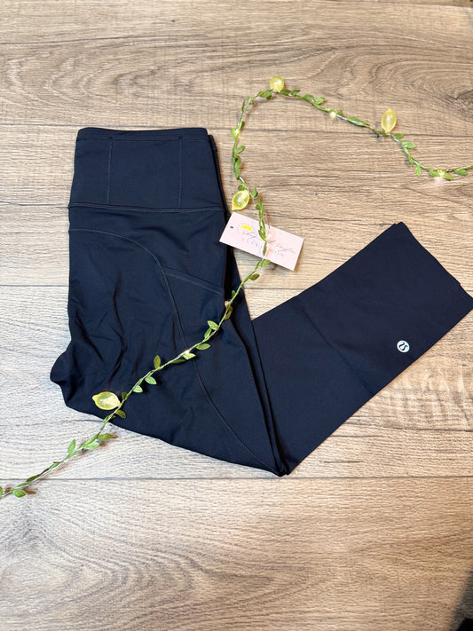 Fast and Free HR Crop 19” *Ref *SIZE 6•8