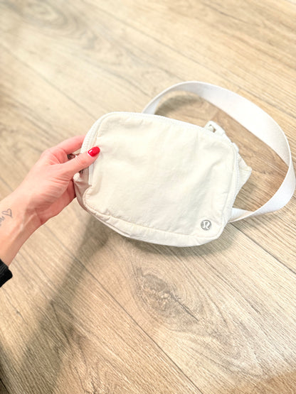 Everywhere Belt Bag