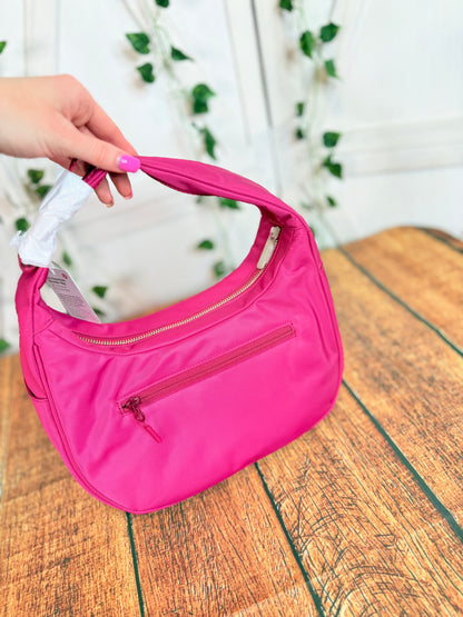 City Essentials Shoulder Bag 4L