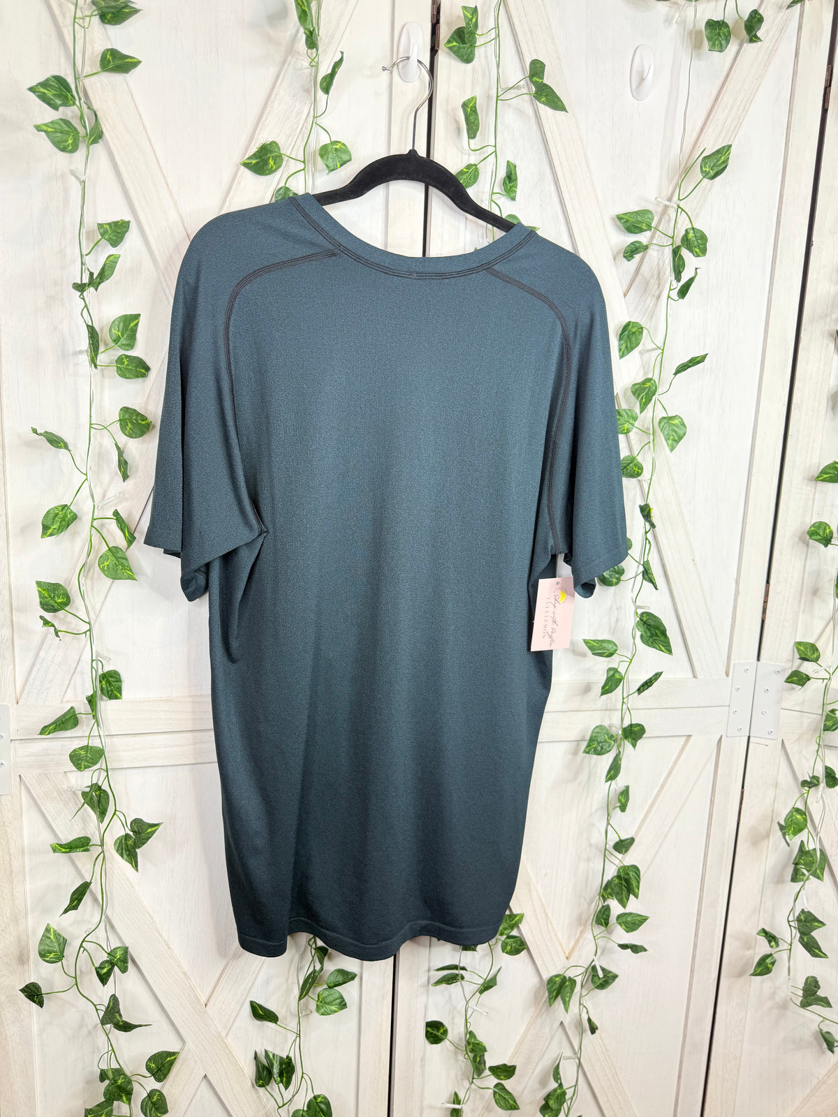 Mens shirt *Size XL