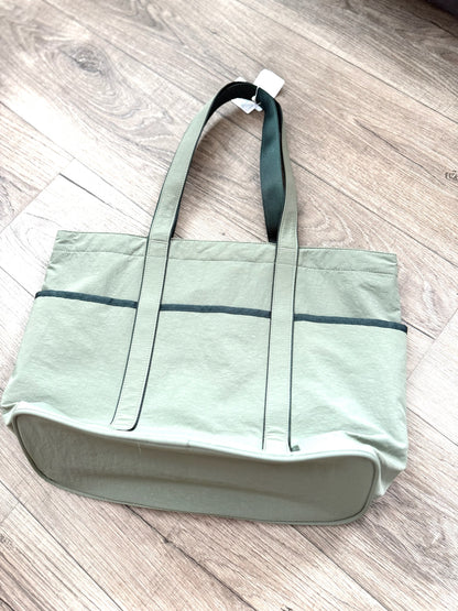 Daily Multi-Pocket Tote