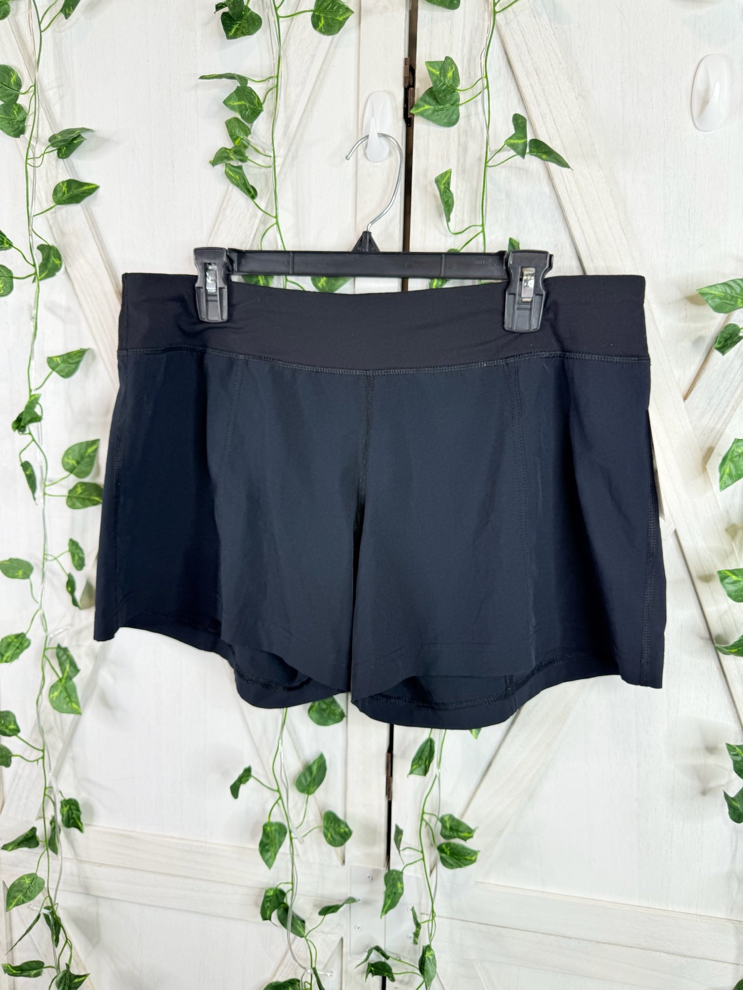 Lululemon Shorts *Size 14
