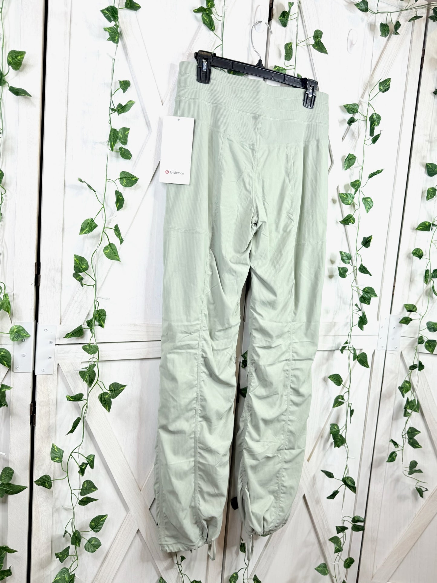 Dance Studio MR Lined Pant *Regular *Size 6