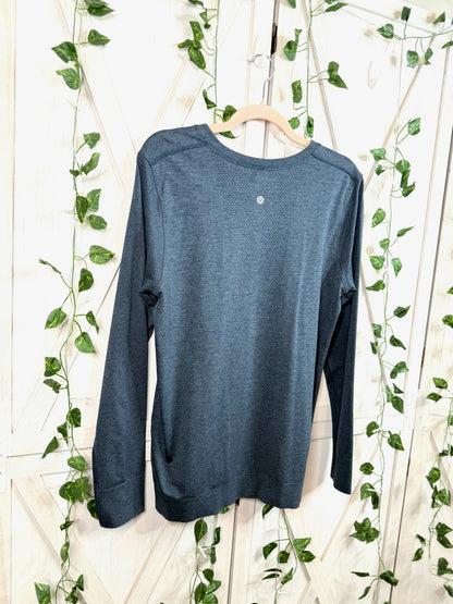 Swiftly Relaxed Long Sleeve