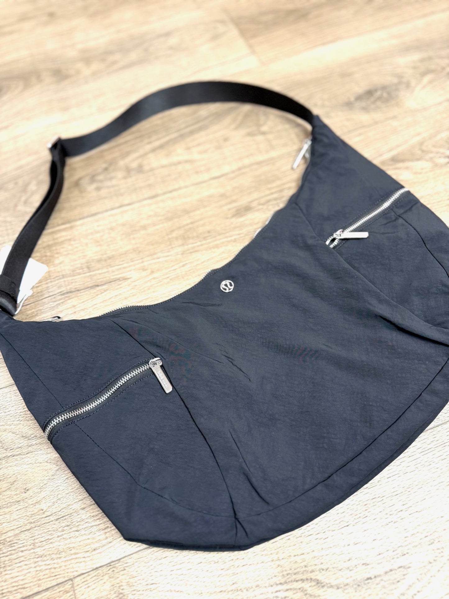 Large Slouchy Sling Bag 13L * Metal Hardware