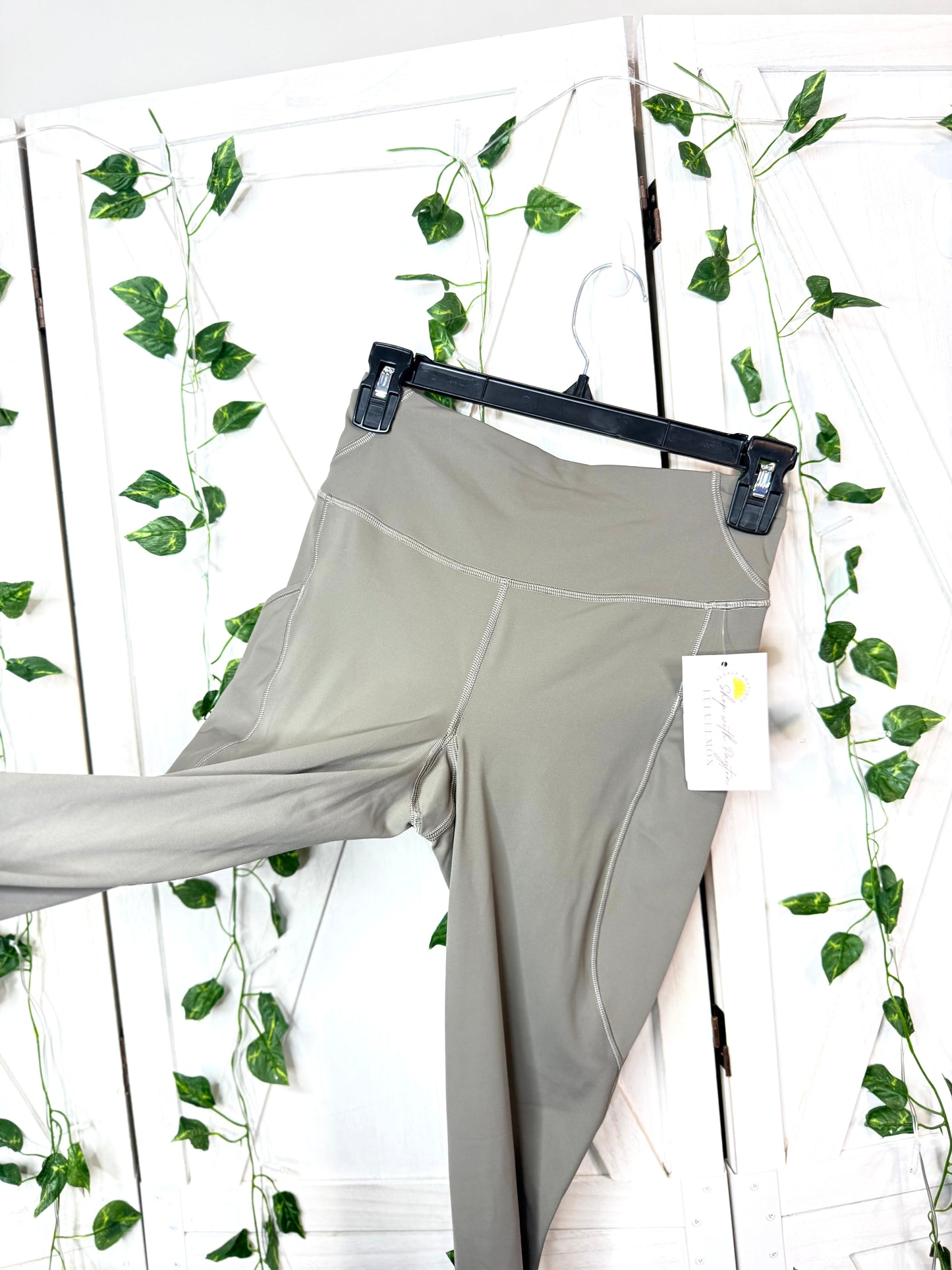 5-pocket HR run tight 25” *Size 6