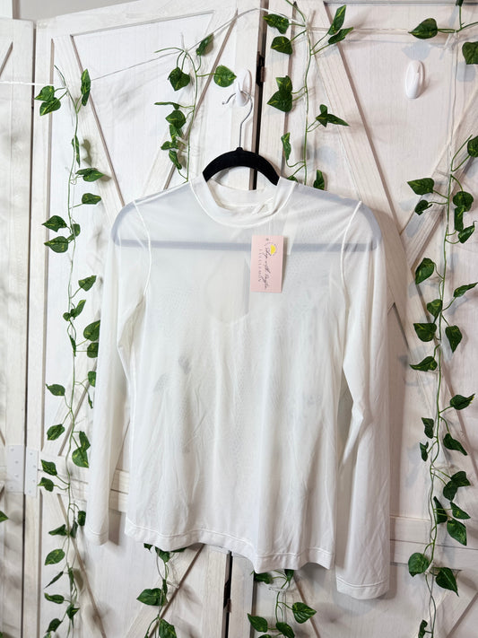 Keyhole mesh long sleeve