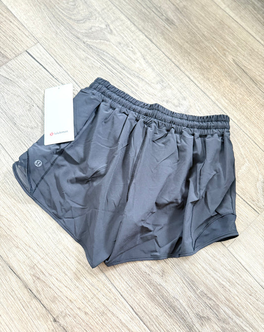 Hotty Hot LR Short 4” *Lined *Size 6