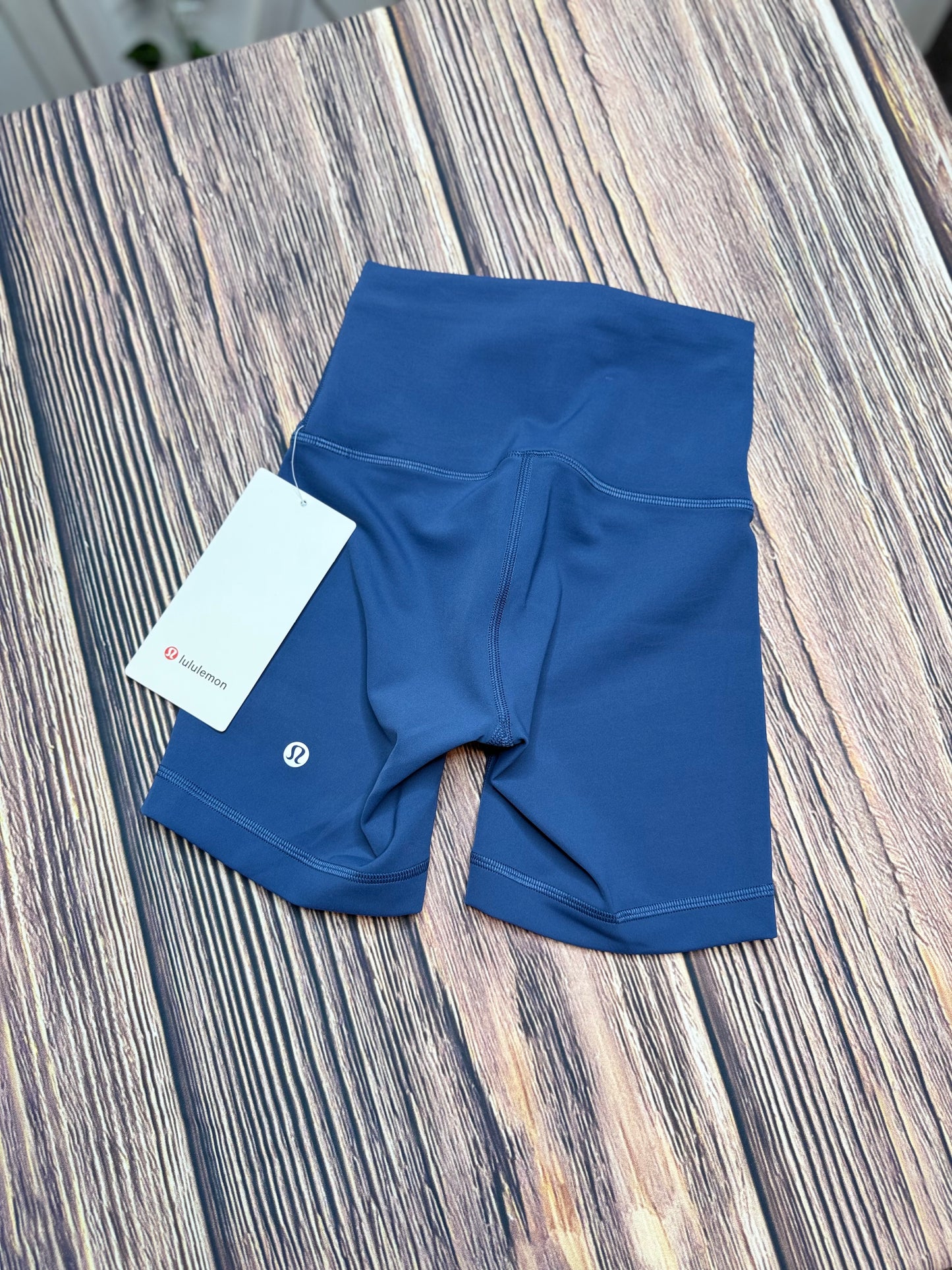 Wunder train HR short 6” Size 0