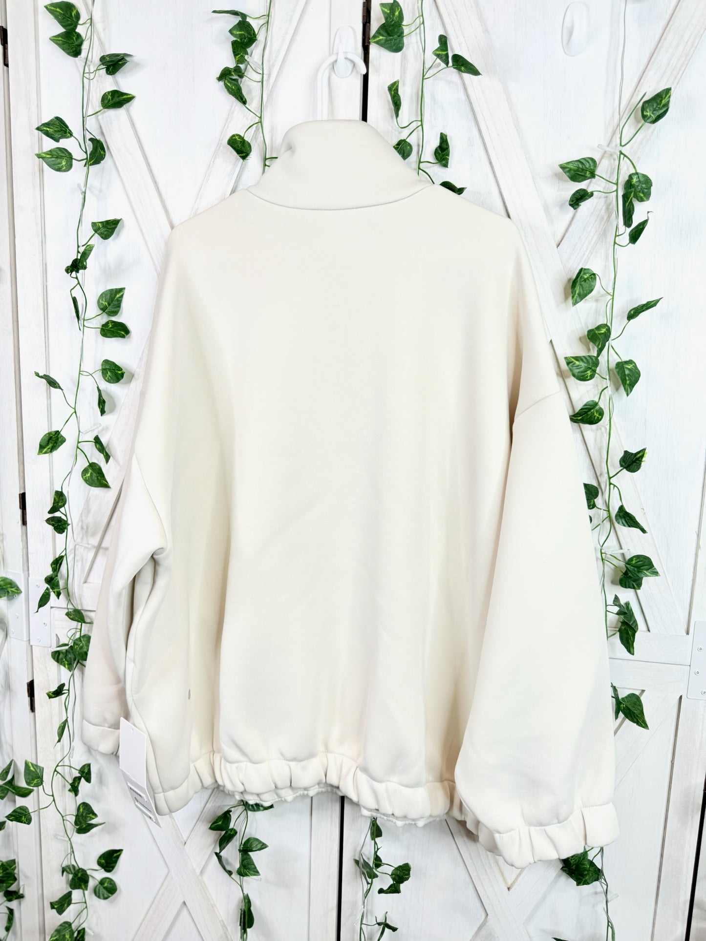 Sleek Spacer Half Zip *Size XL