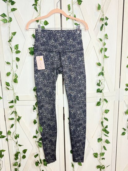 Lululemon leggings 30” *SIZE 6