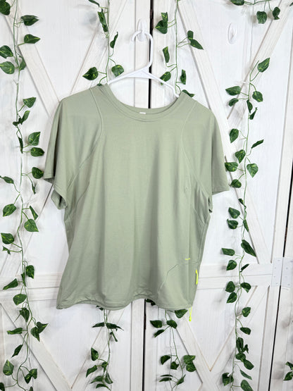 Lightweight Cinched Hem Hiking T-Shirt *Size 12
