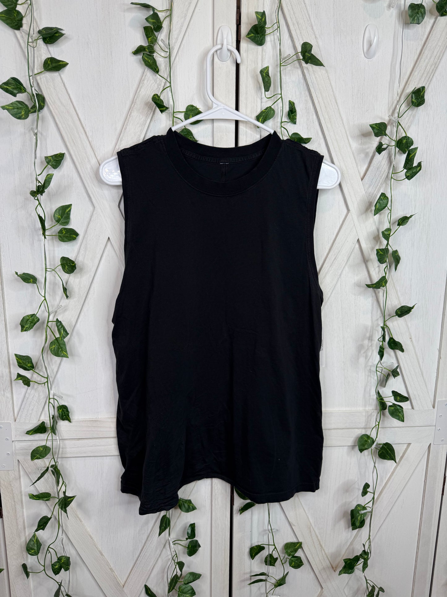 Lululemon all yours tank *Size 8