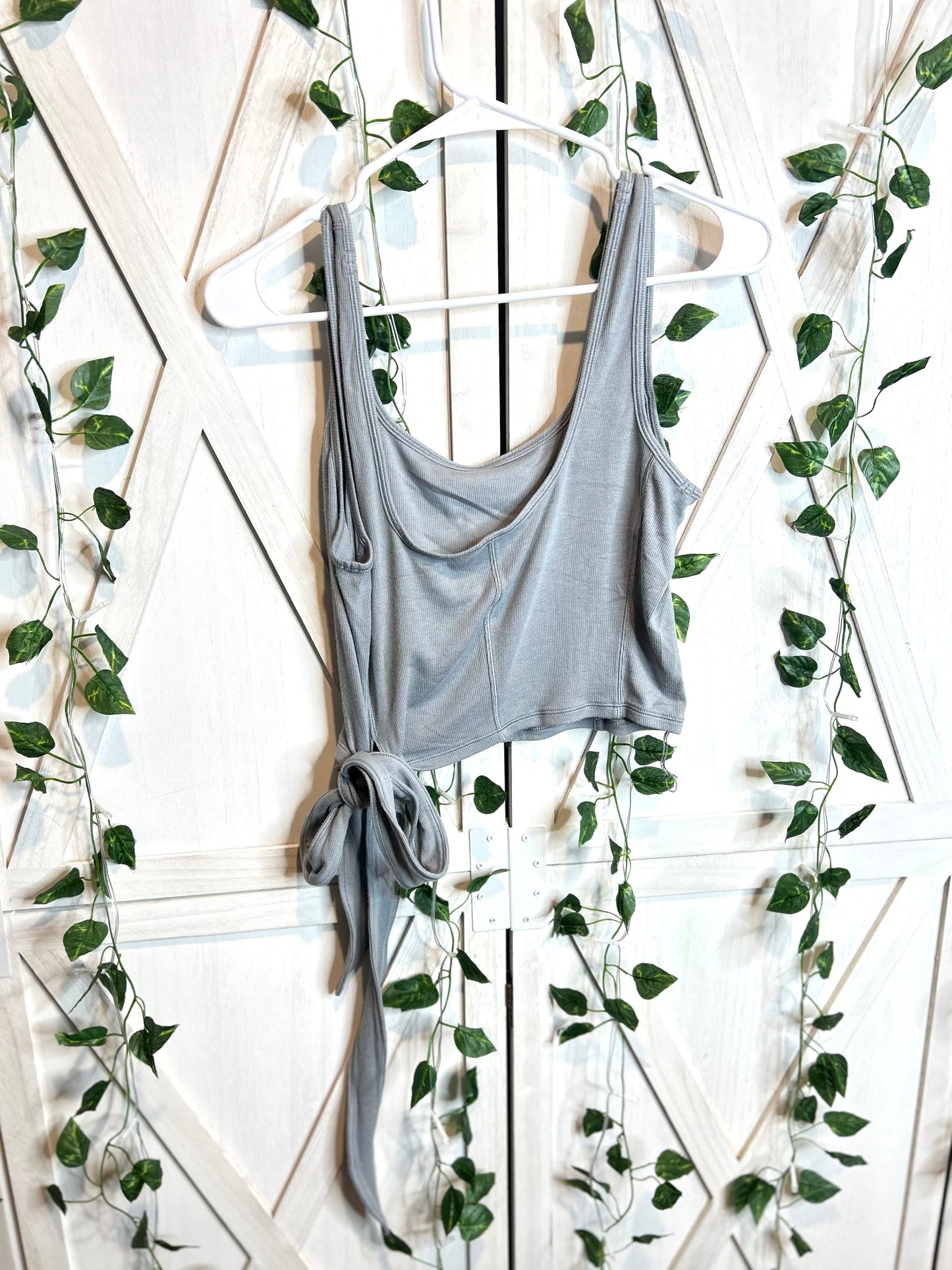 Side-Tie Cropped Tank Top *Size 8