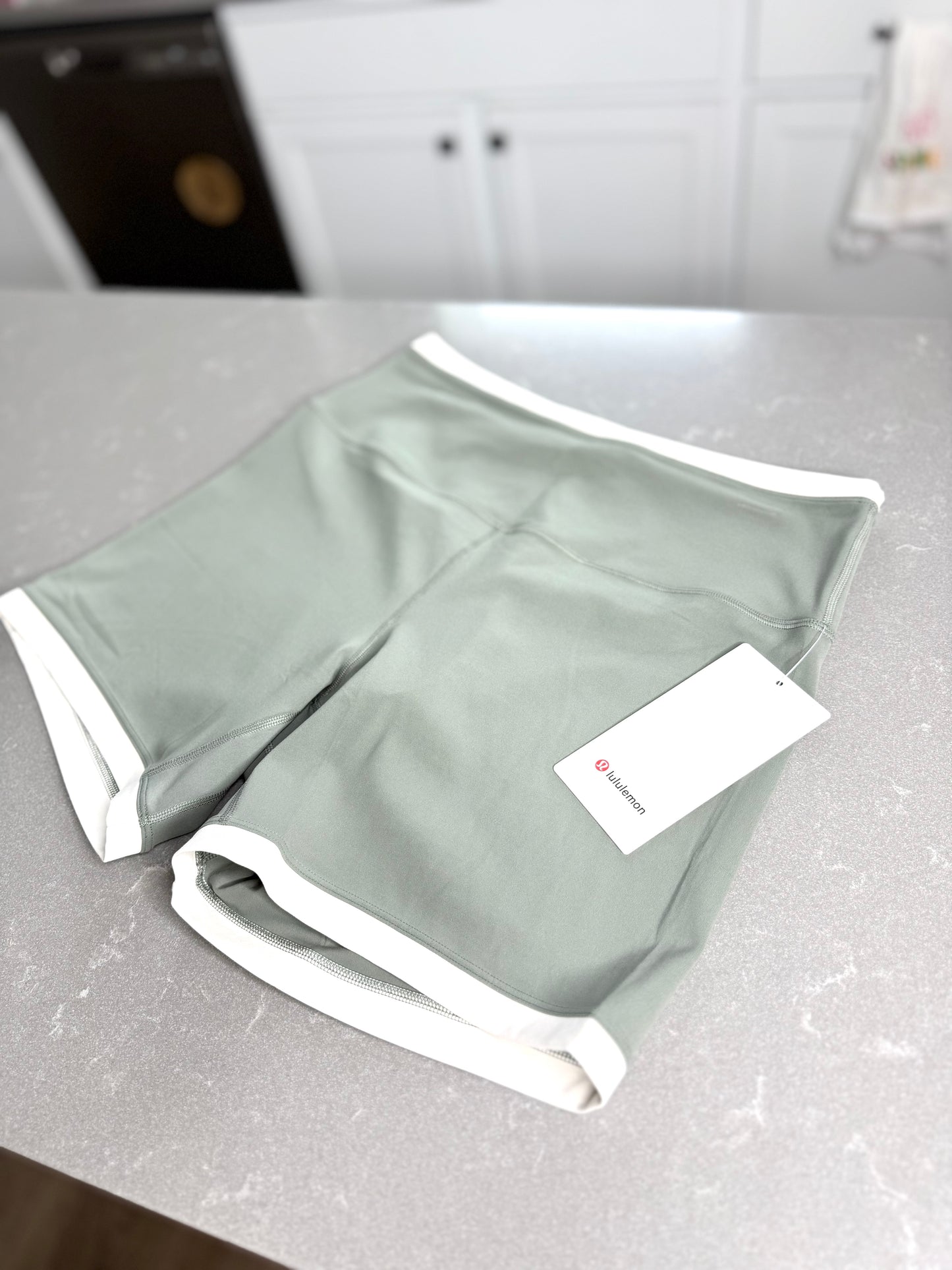 Align SHR Short 6” *Size 14