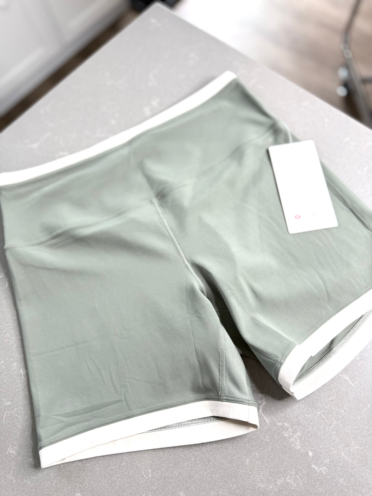 Align SHR Short 6” *Size 14