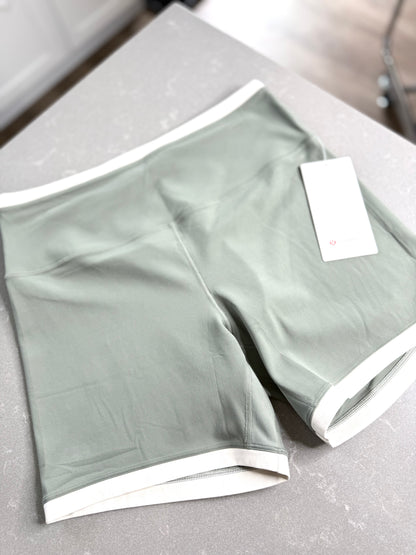 Align SHR Short 6” *Size 14