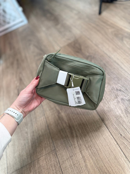 Everywhere Belt Bag *Large