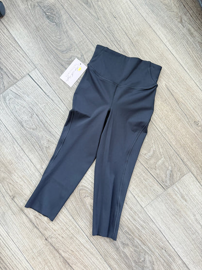 Base Pace HR Crop 17"*Size 0