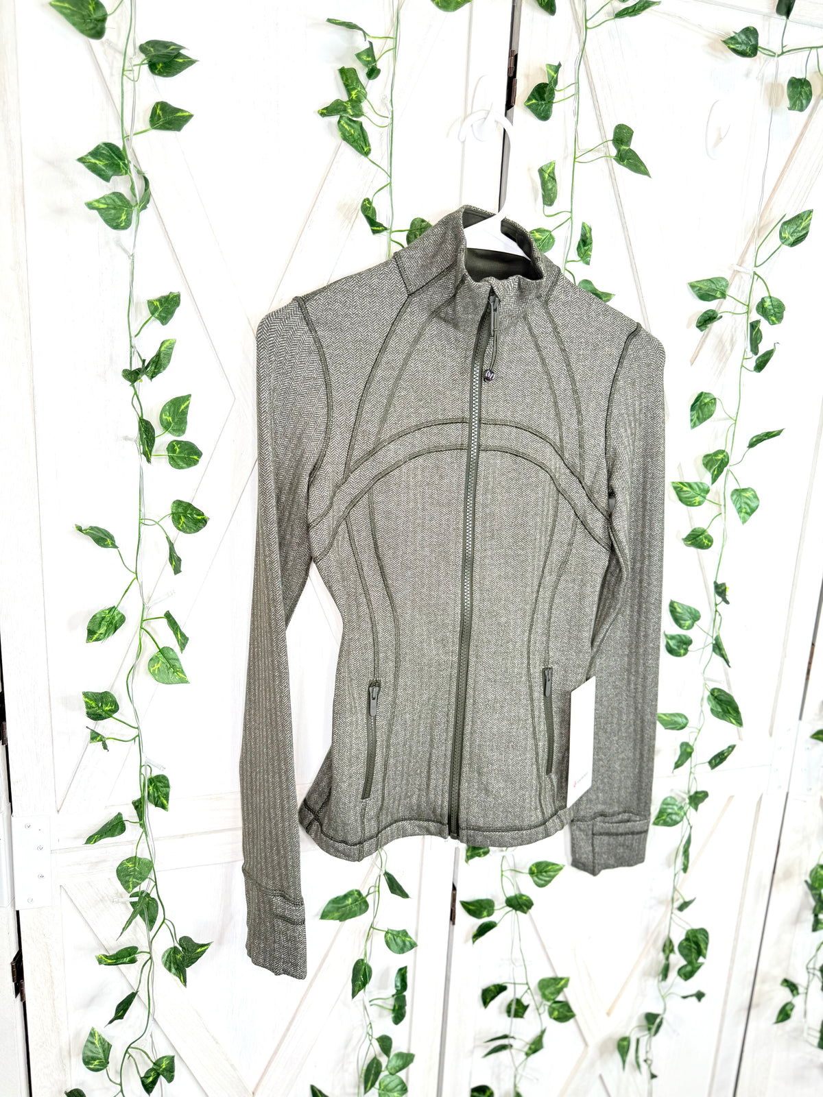 Define Jacket *Herringbone * Size 2